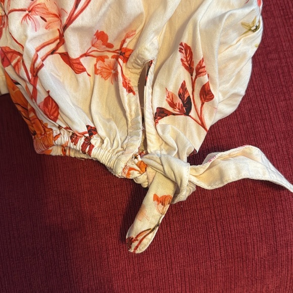 Floral Smocked Top with Puff Sleeves - Picture 4 of 5